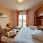 With Parking Space Palit, Rab - 24108 Apartamento