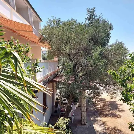 With Parking Space Palit, Rab - 24108 Lejlighed Rab Town